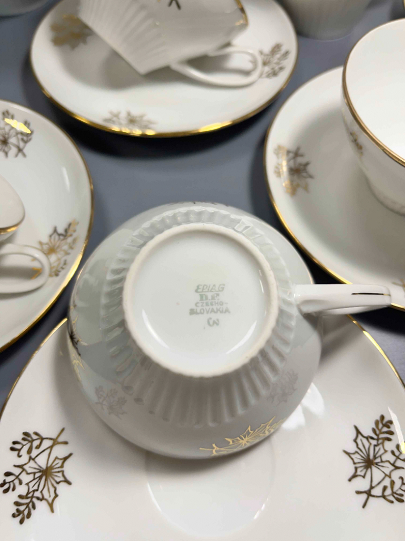 Сервиз чайный Epiag Чехословакия, клеймо после 1946г. Тонкий фарфор с позолотой. Винтаж.Цена за 14пр. Картинка 8